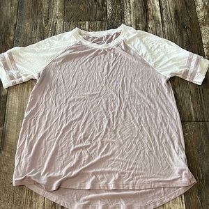 American Eagle woman’s shirt
